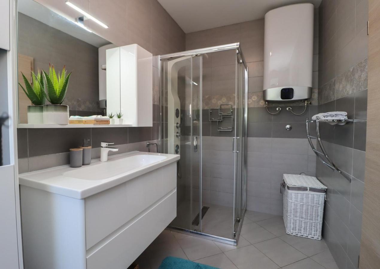 Family Apartment Crikvenica Ngoại thất bức ảnh